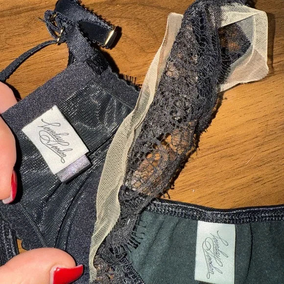 Love day London Black Lace Bra and Panty Hardcore Romance Set - Picture 6 of 8